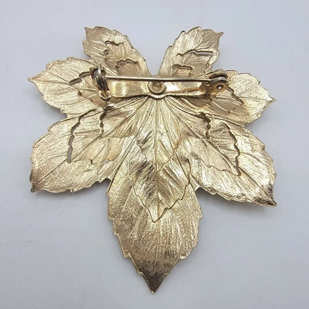 Unbranded vintage gold